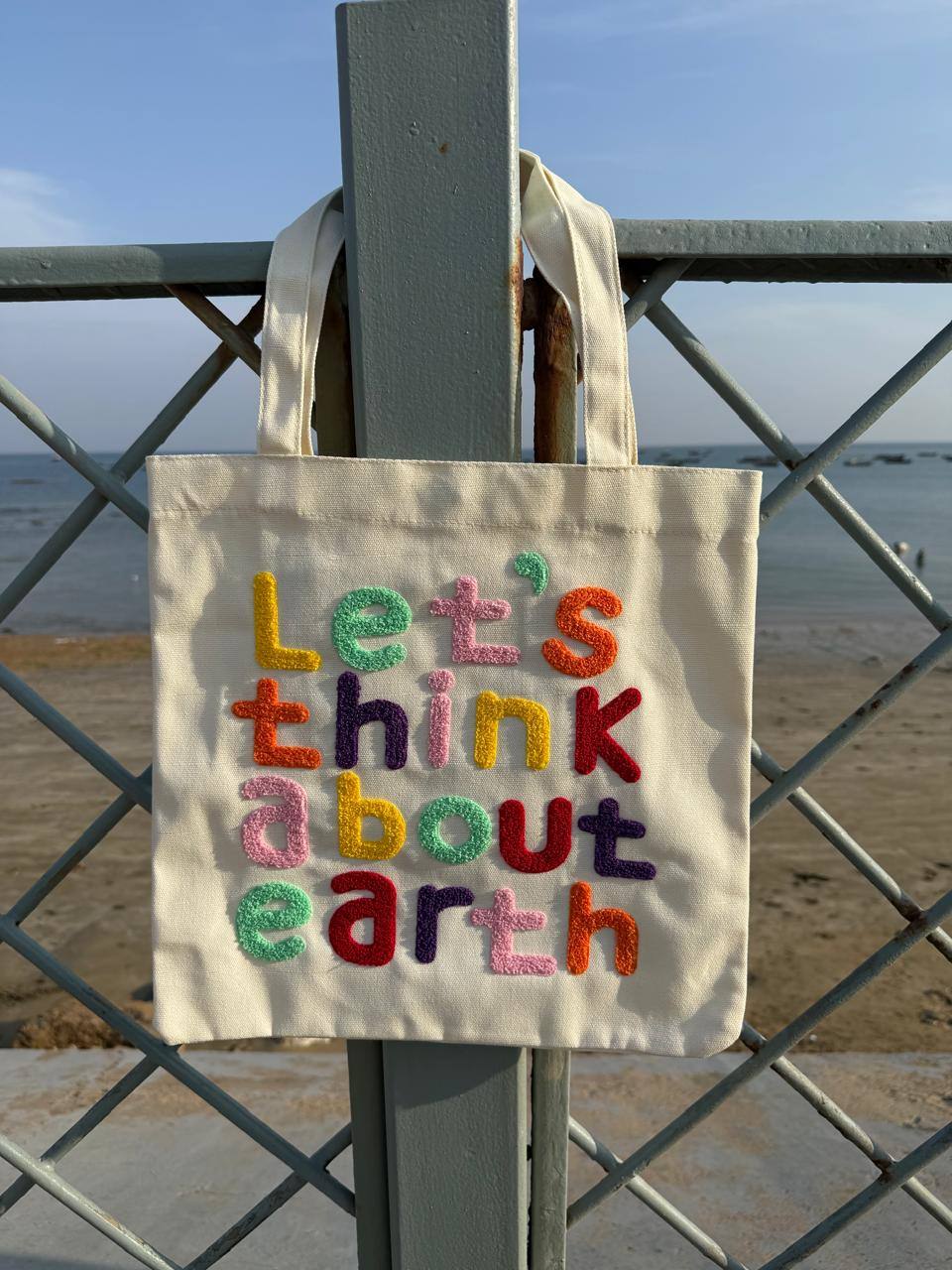 The Kind-Earth Chromatic Tote – Cloud White